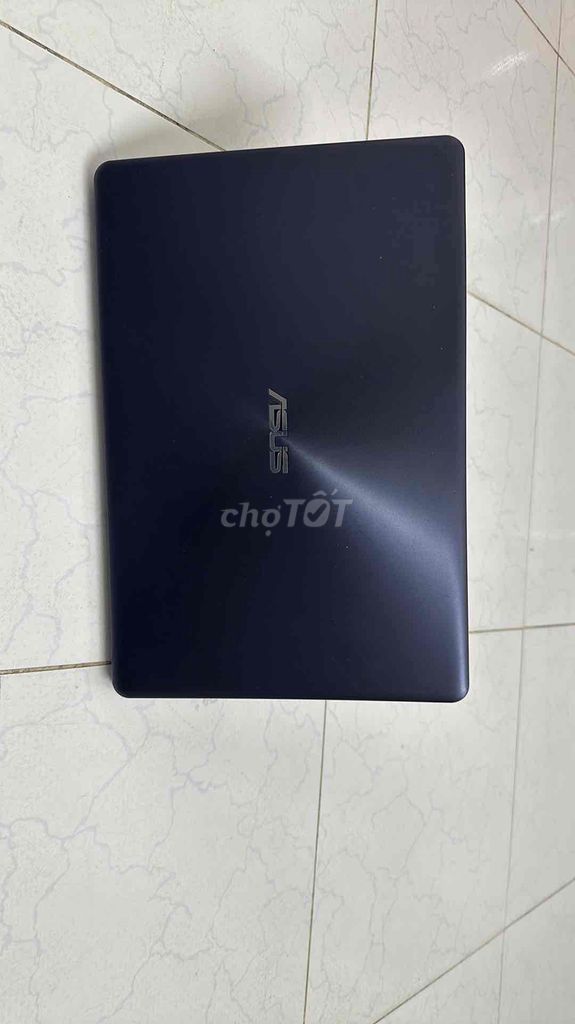 ASUS R520QA