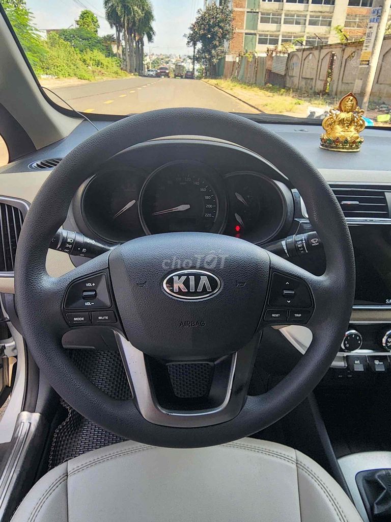 Kia Rio 2016 1.4 MT Sedan - 100000 km. Mua bán Ô tô tại Thành phố Buôn Ma Thuột Đắk Lắk được đăng bởi Dược Sĩ Nhã Nhã hình 6