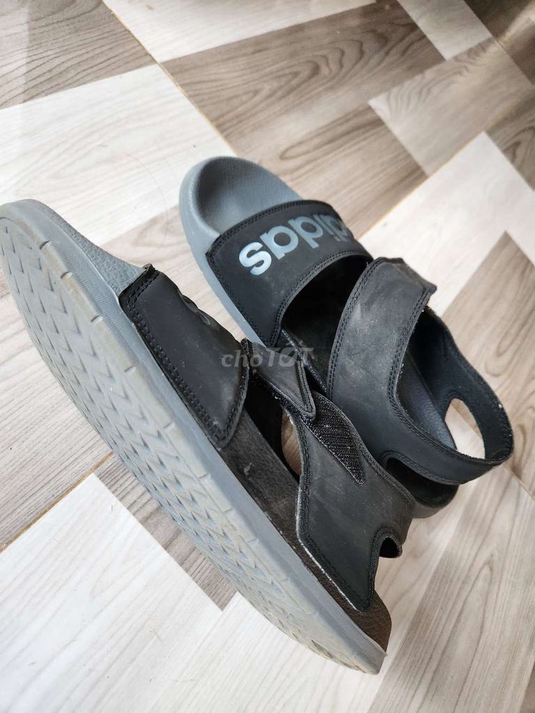 Dép sandal Adidas Nam Đen size 41. Mua bán Giày dép tại Thành phố Long Khánh Đồng Nai được đăng bởi Hien Nguyen van hình 1