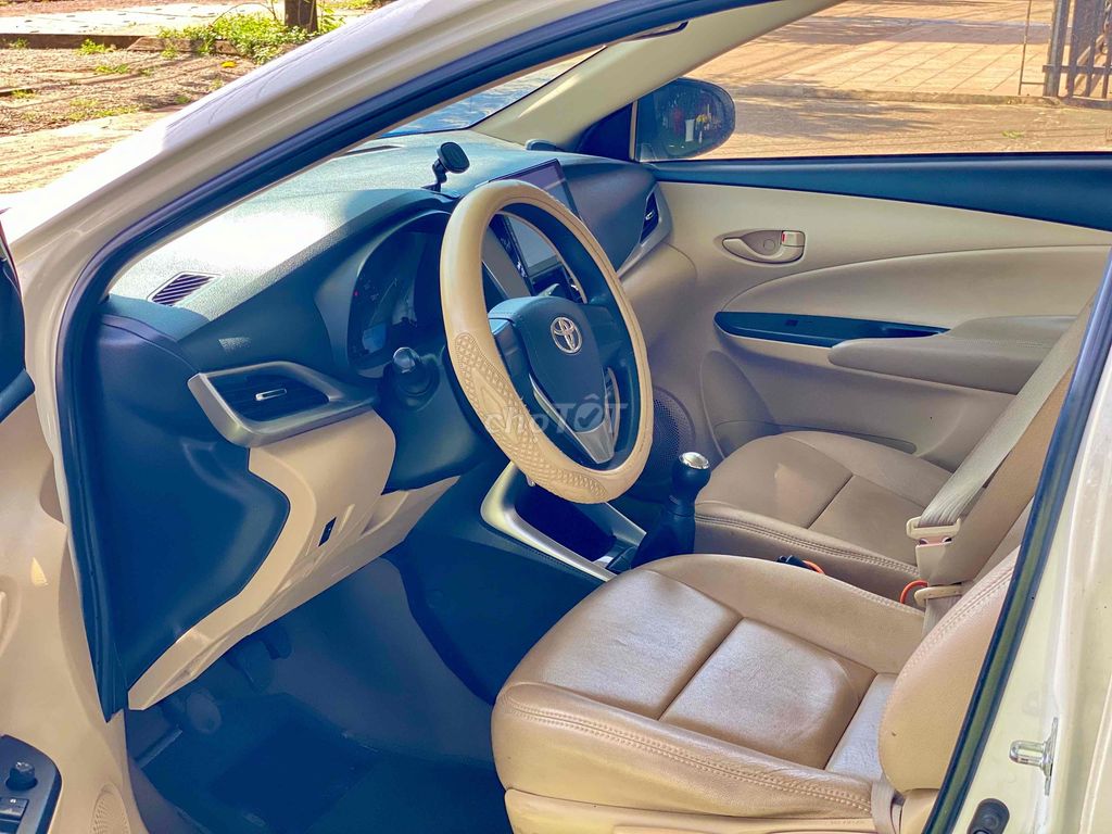 Toyota Vios 2018 E số sàn Trắng. Mua bán Ô tô tại Thành phố Long Khánh Đồng Nai được đăng bởi Mr hiếu hình 8