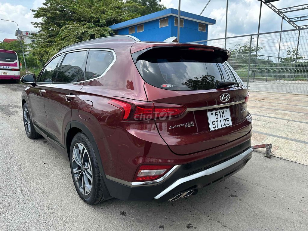 Hyundai Santa Fe 2019 máy dầu chính chủ. Mua bán Ô tô tại Huyện Củ Chi Tp Hồ Chí Minh được đăng bởi Diễm Phúc hình 6