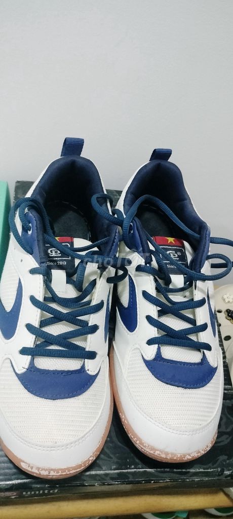 THANH LÝ GIÀY ĐÁ BANH SIZE 41