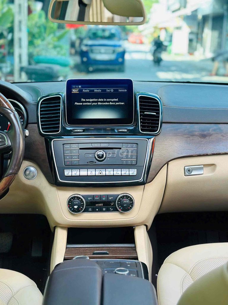 Mercedes Benz GLS400 4Matic  Model 2017. Mua bán Ô tô tại Quận 8 Tp Hồ Chí Minh được đăng bởi Hồng Phúc hình 4