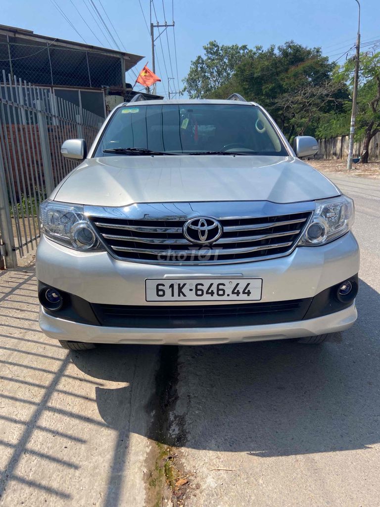 Toyota Fortuner 2013 - 88000 km. Mua bán Ô tô tại Thành phố Biên Hòa Đồng Nai được đăng bởi Tran phuc  hình 2