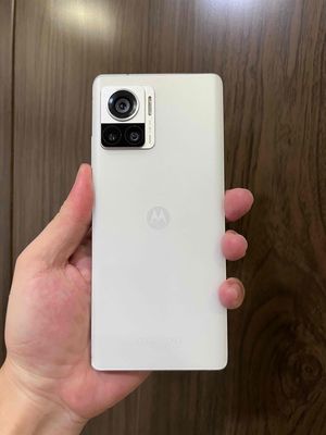 Motorola X30 Pro 12/512g đẹp 98% zin all. Mua bán Điện thoại tại Quận 10 Tp Hồ Chí Minh được đăng bởi Ken Nguyễn