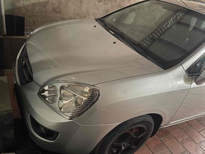 Kia Carens 2010 Bạc