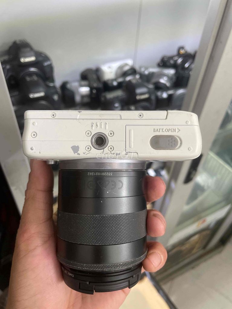 canon m10 kèm kít tối góc màn. Mua bán Máy ảnh, Máy quay tại Quận Thanh Xuân Hà Nội được đăng bởi Mua bán giao lưu các Dòng máy ảnh giá tốt hình 1