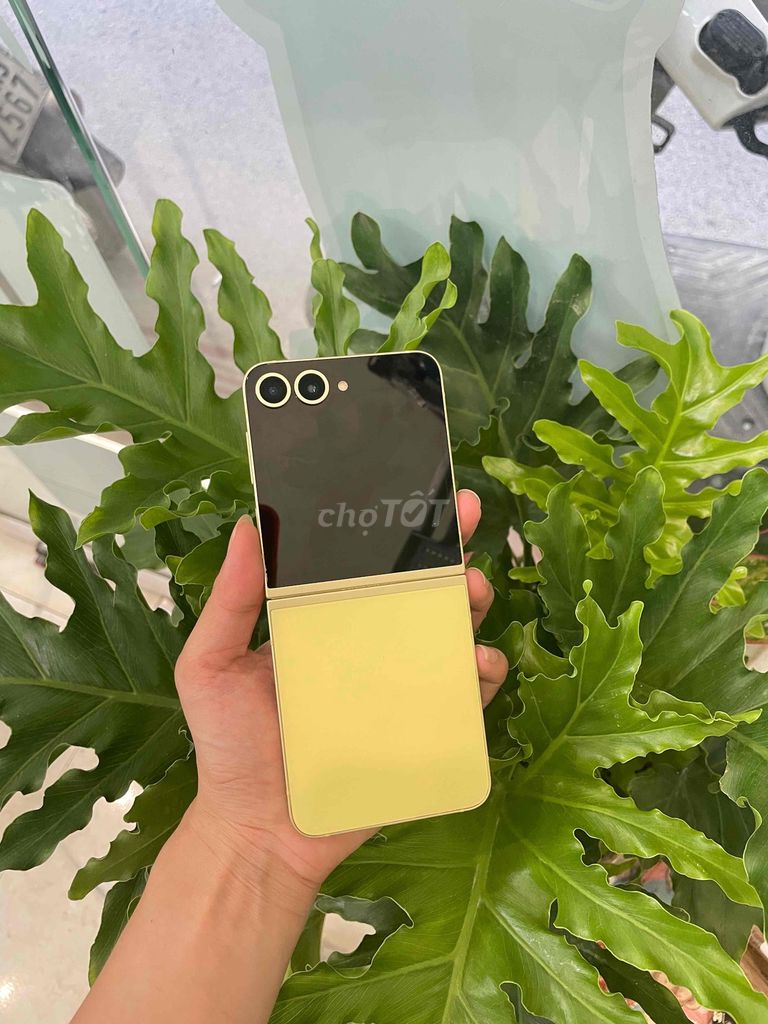 Samsung Galaxy Z Flip 6 5g 2sim 256gb. Mua bán Điện thoại tại Quận Ba Đình Hà Nội được đăng bởi Châu hình 1