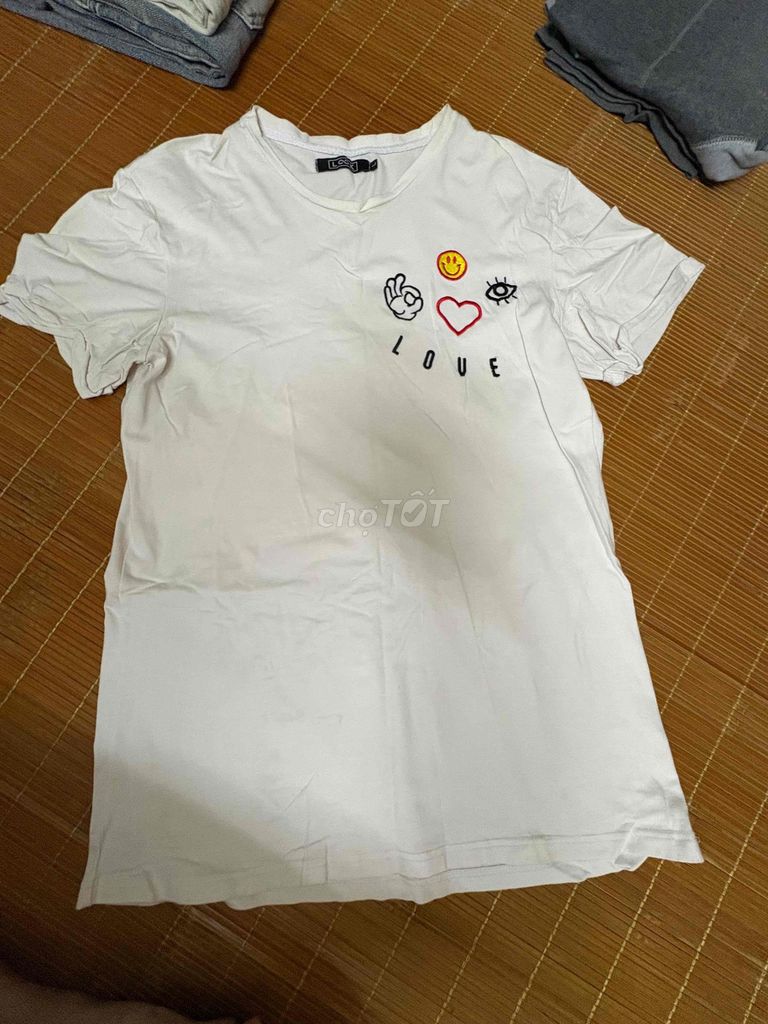 Áo thun Vải thun Trắng Unisex Basic. Mua bán Quần áo tại Quận Hai Bà Trưng Hà Nội được đăng bởi Tan Nguyen hình 1