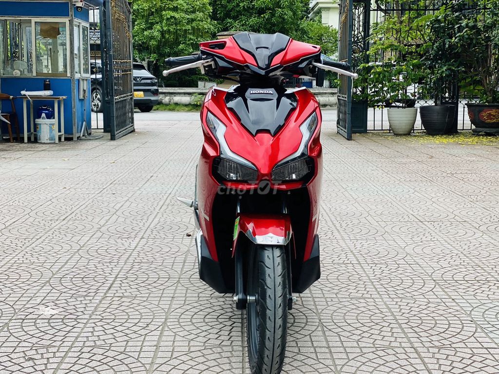 HONDA AIR BLADE 125 FI BẢN  ĐỜI MỚI NHẤT 223. Mua bán Xe máy tại Quận Nam Từ Liêm Hà Nội được đăng bởi VIỆT ANH hình 2