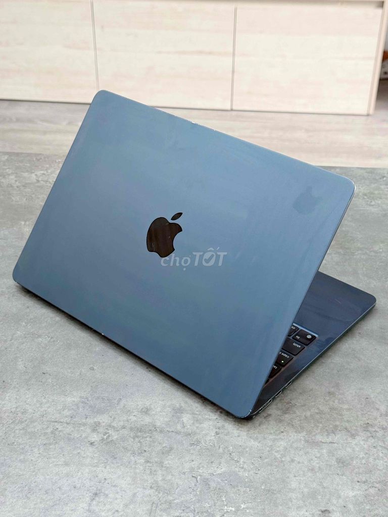 MacBook Air M2 16GB/256 Midnight Ngoại hình 98-99%. Mua bán Laptop tại Quận Thanh Khê Đà Nẵng được đăng bởi Thiện Lê TShop 16 Lê Đình Lý hình 1