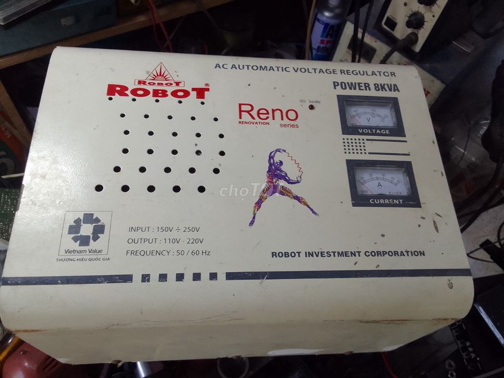 Bán ổn áp Robot Reno treo tường 8kva hoạt động tốt