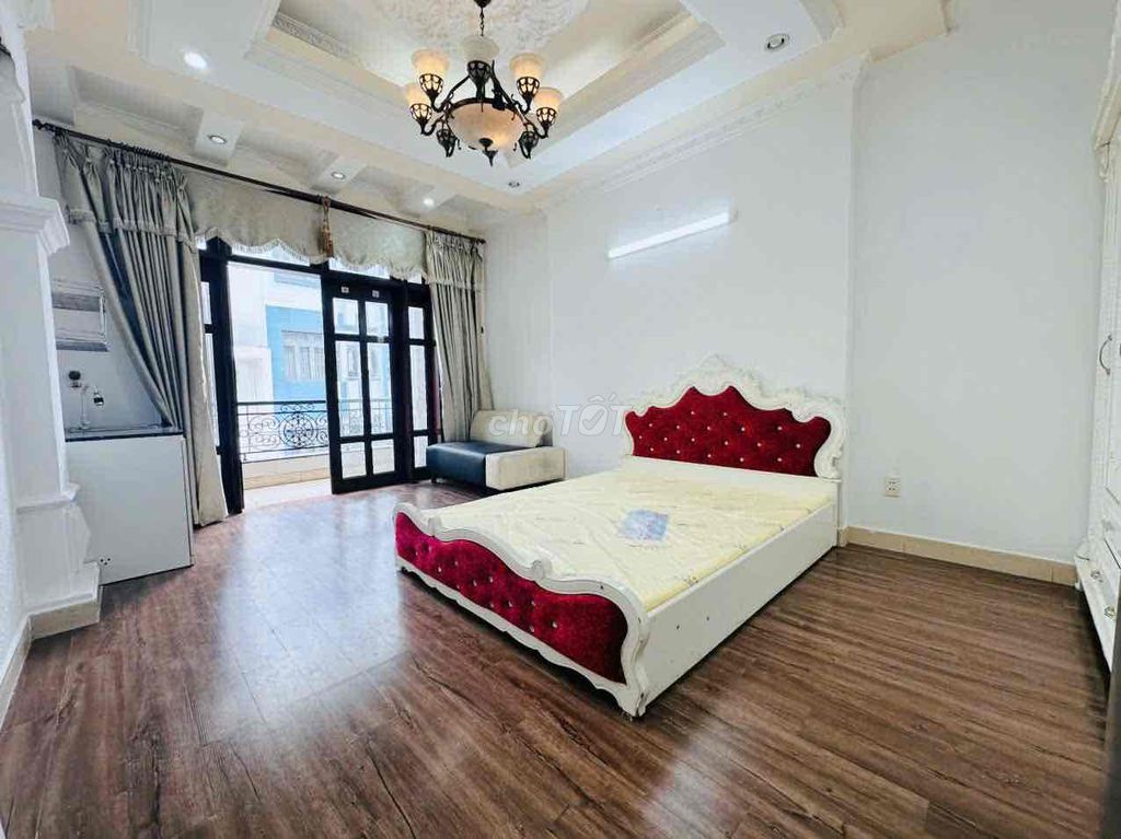 PHÒNG BANCOL RIÊNG LẦU 2 NỘI THẤT NGAY LĂMG CHA CẢ TÂN BÌNH