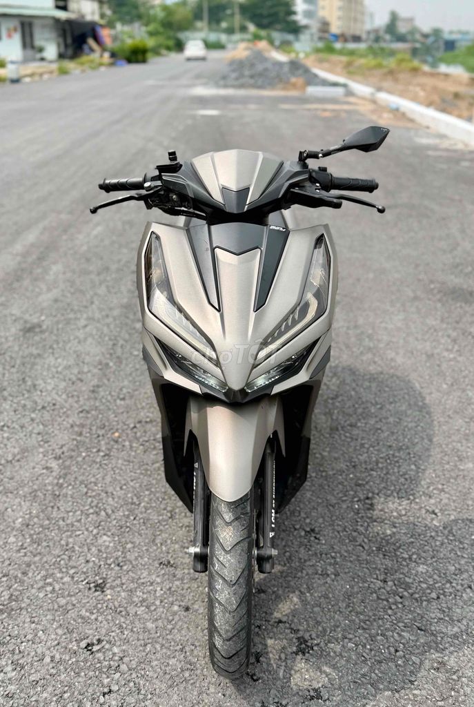 Honda Vario 2024 серая 29 000 км