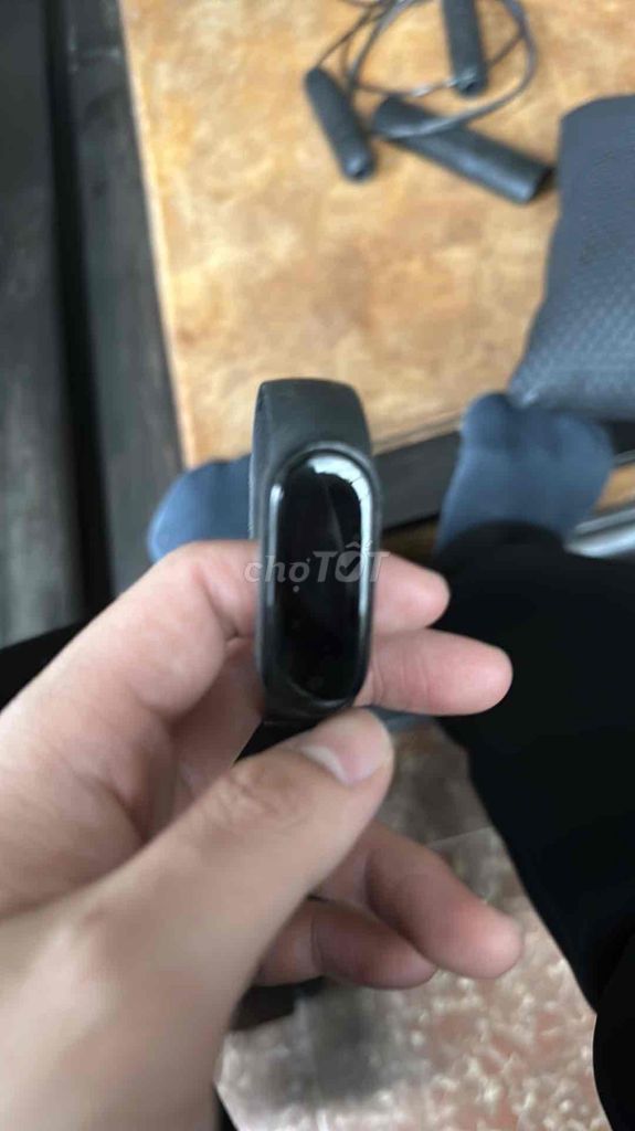 Miband 5 mất sạc