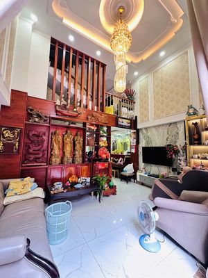NHÀ 5 TẦNG SÂN VƯỜN CÓ THANG MÁY_CHỦ XÂY TÂM HUYẾT_ĐƯỜNG 8M_5.2m x17m