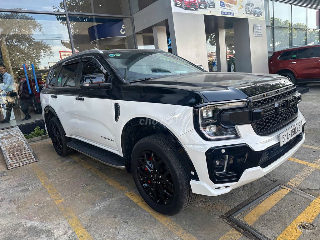 Ford Everest 2024 Titanium+ 2.0 AT 4x4 - 19000 km. Mua bán Ô tô tại Quận Tân Phú Tp Hồ Chí Minh được đăng bởi FORD Bến Thành Xe Đã Qua Sử Dụng hình 3