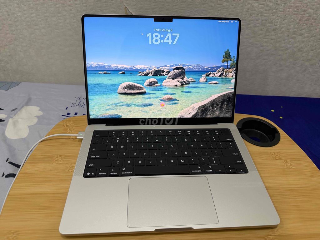 Apple MacBook Pro M5 14 inch 16GB/1TB Bạc Như mới. Mua bán Laptop tại Quận Bình Thạnh Tp Hồ Chí Minh được đăng bởi Nguyễn Thanh Anh Thư hình 1