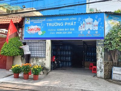 TUYỂN 2 NV GIAO HÀNG XE MÁY- NƯỚC SUỐI BÌNH 20L