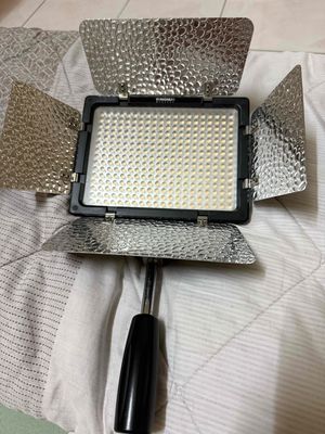 Đèn Pro Led Yongnuo YN300III. Mua bán Đèn tại Thành phố Cao Lãnh Đồng Tháp được đăng bởi Lê Hồng Nhi