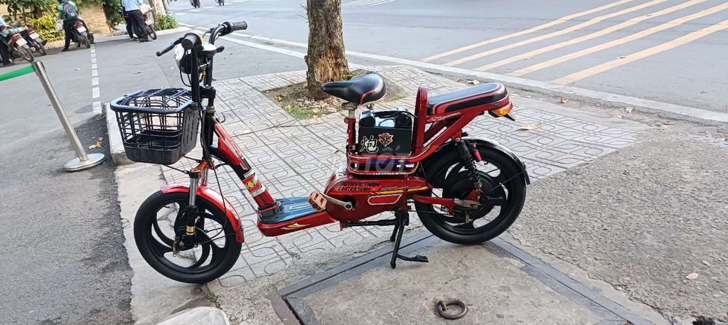 Xe đạp điện cũ mua về là chạy. Mua bán Xe điện tại Thành phố Thủ Đức Tp Hồ Chí Minh được đăng bởi MUA BÁN TRAO ĐỔI XE ĐẠP MỚI CŨ hình 3