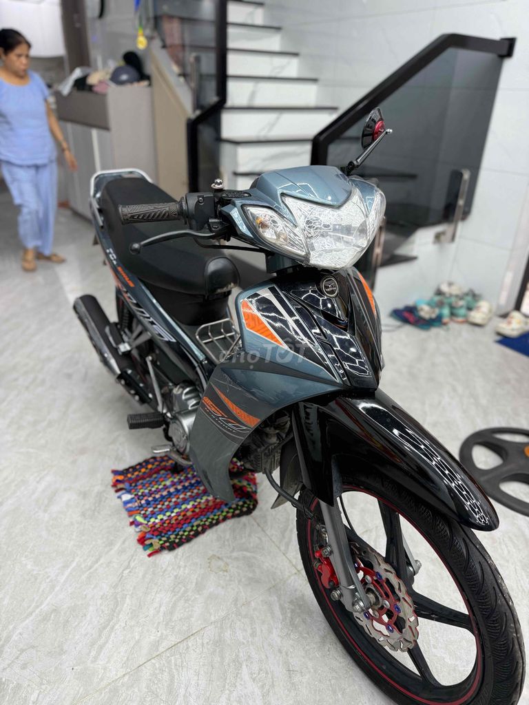 Sirius 50cc 2023 Xám đen Việt Nam