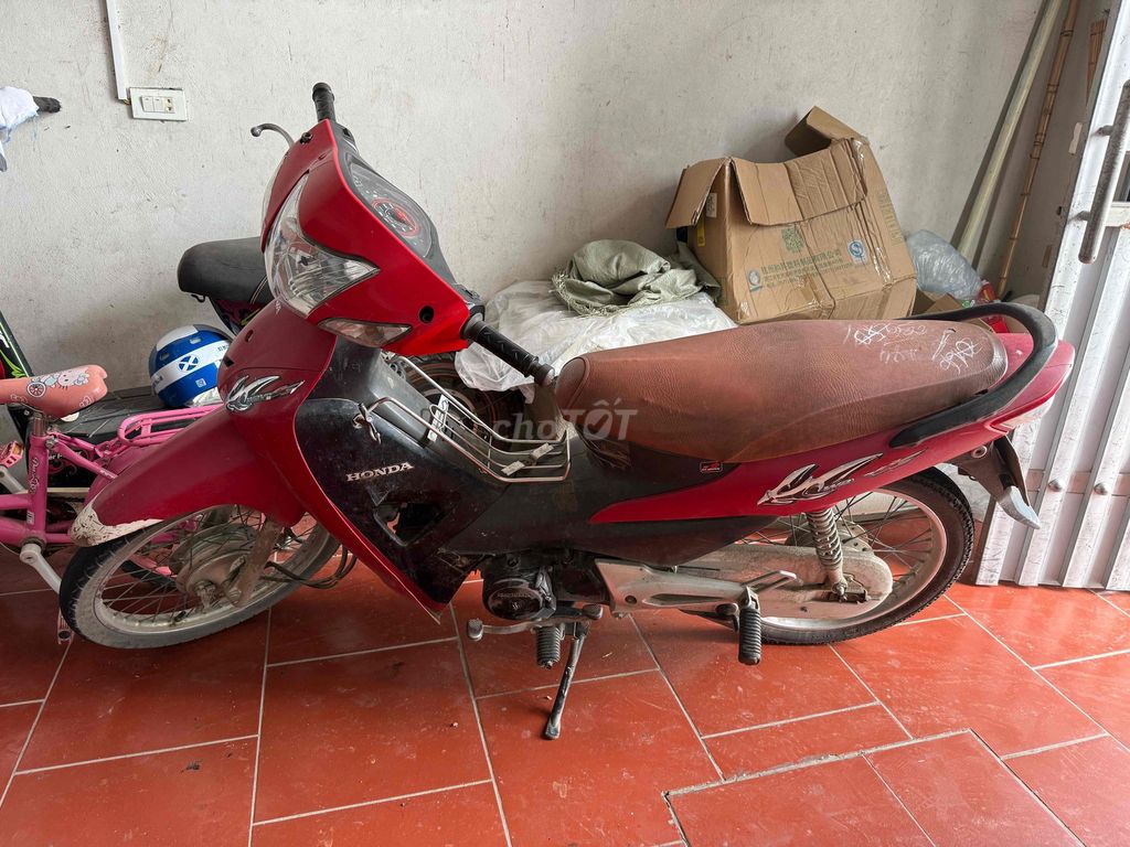Honda Wave 100, красный, полуавтомат