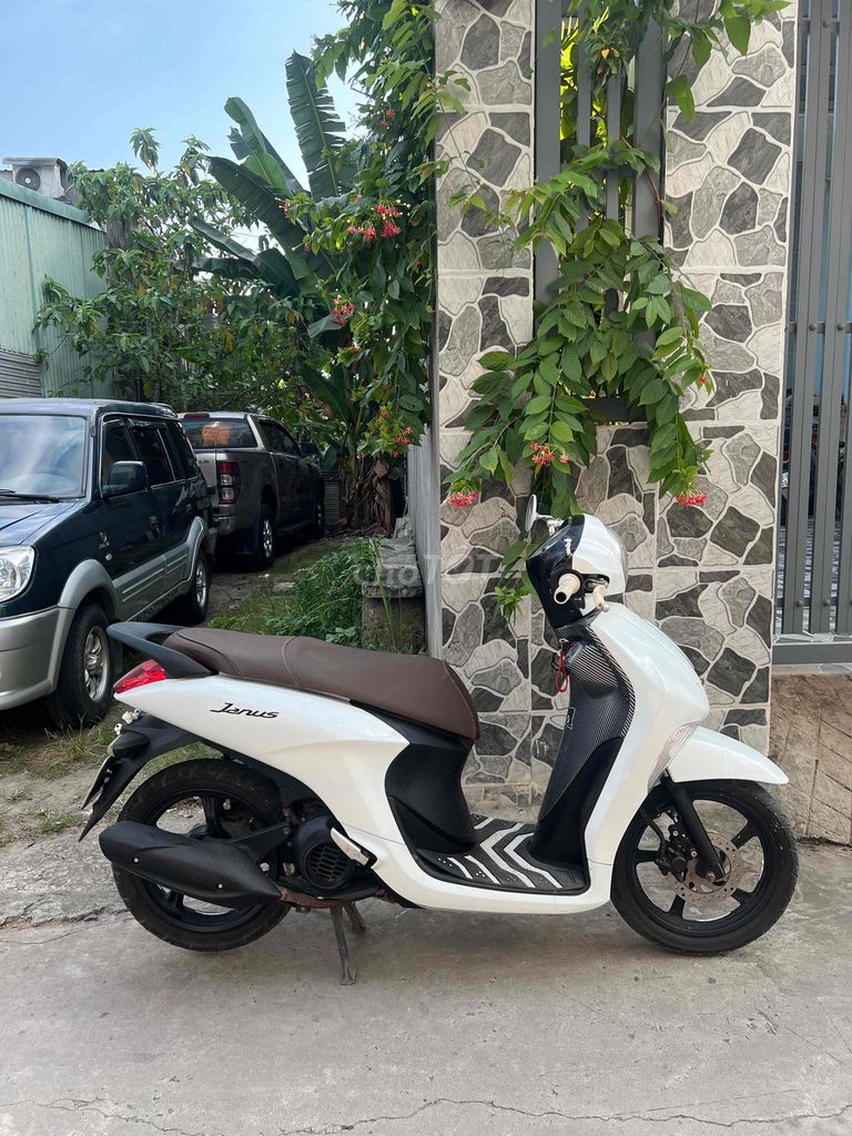 Yamaha Janus 2017 màu Trắng. Mua bán Xe máy tại Thành phố Biên Hòa Đồng Nai được đăng bởi Minh hình 1