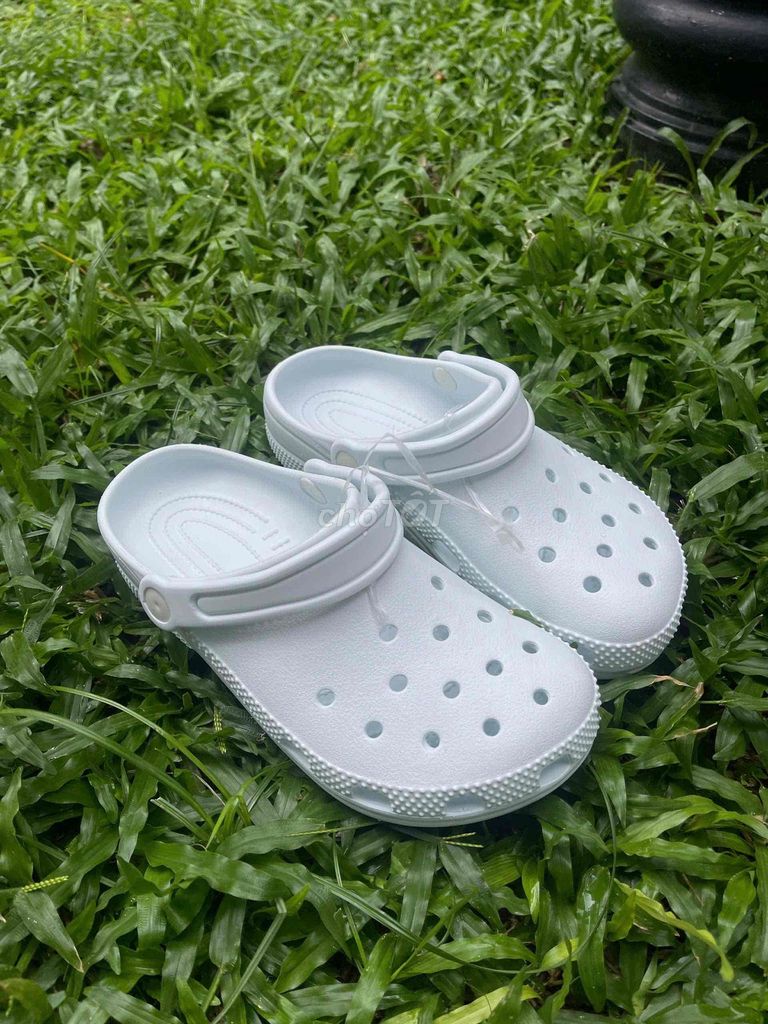 Dép Crocs Nhựa Nhiều màu Size 36-40. Mua bán Giày dép tại Quận Nam Từ Liêm Hà Nội được đăng bởi Lee Ann hình 1