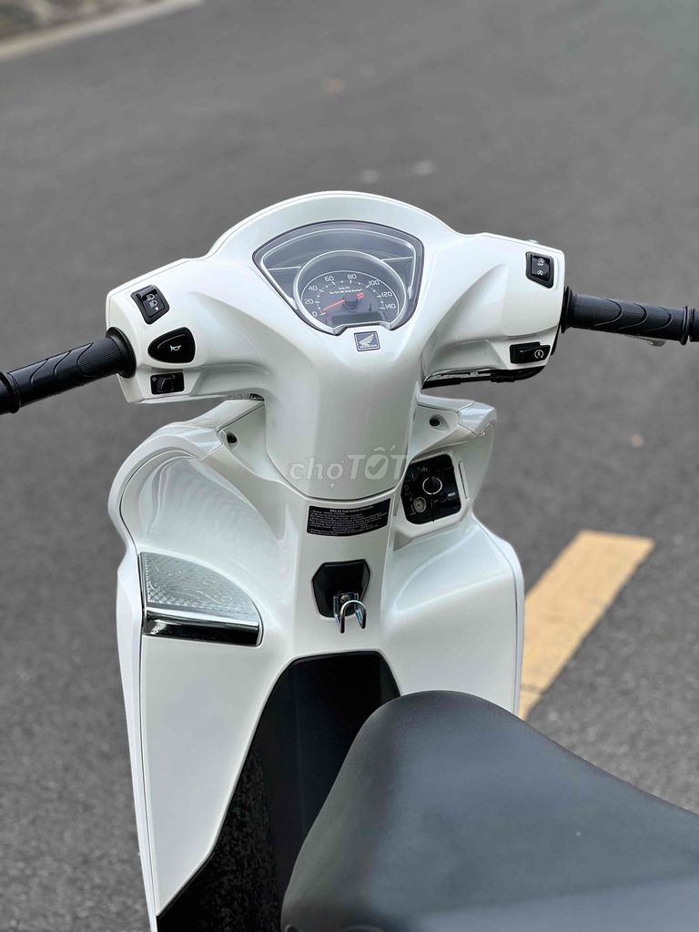 Honda Vision 2022 110cc Trắng Đen Bạc Có Trả Góp🎉🎉. Mua bán Xe máy tại Thành phố Biên Hòa Đồng Nai được đăng bởi Xe Máy Phát Đồng hình 9