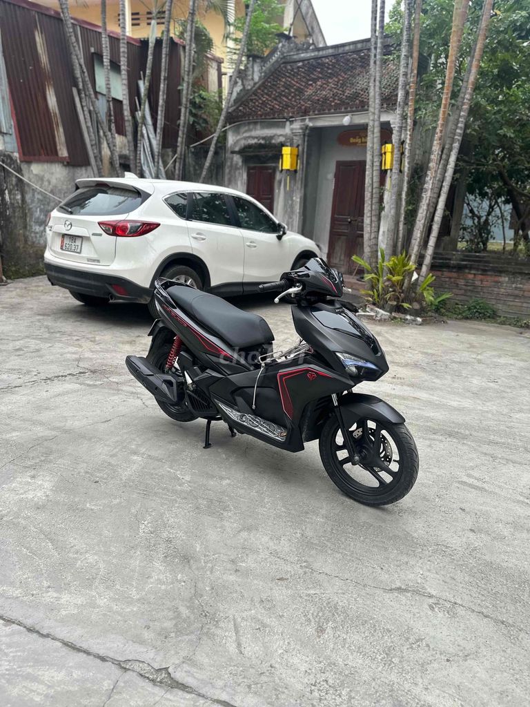 Honda Air Blade 2018 Bản kỷ niệm Đen. Mua bán Xe máy tại Quận Lê Chân Hải Phòng được đăng bởi Nguyễn Thế Hiếu hình 3
