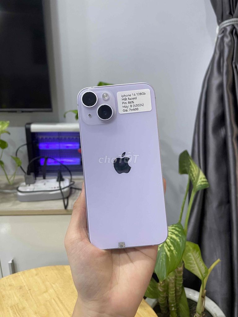 iPhone 14 128Gb Tím Zin full, mất faceid. Mua bán Điện thoại tại Huyện Hóc Môn Tp Hồ Chí Minh được đăng bởi Luân Hoài hình 1