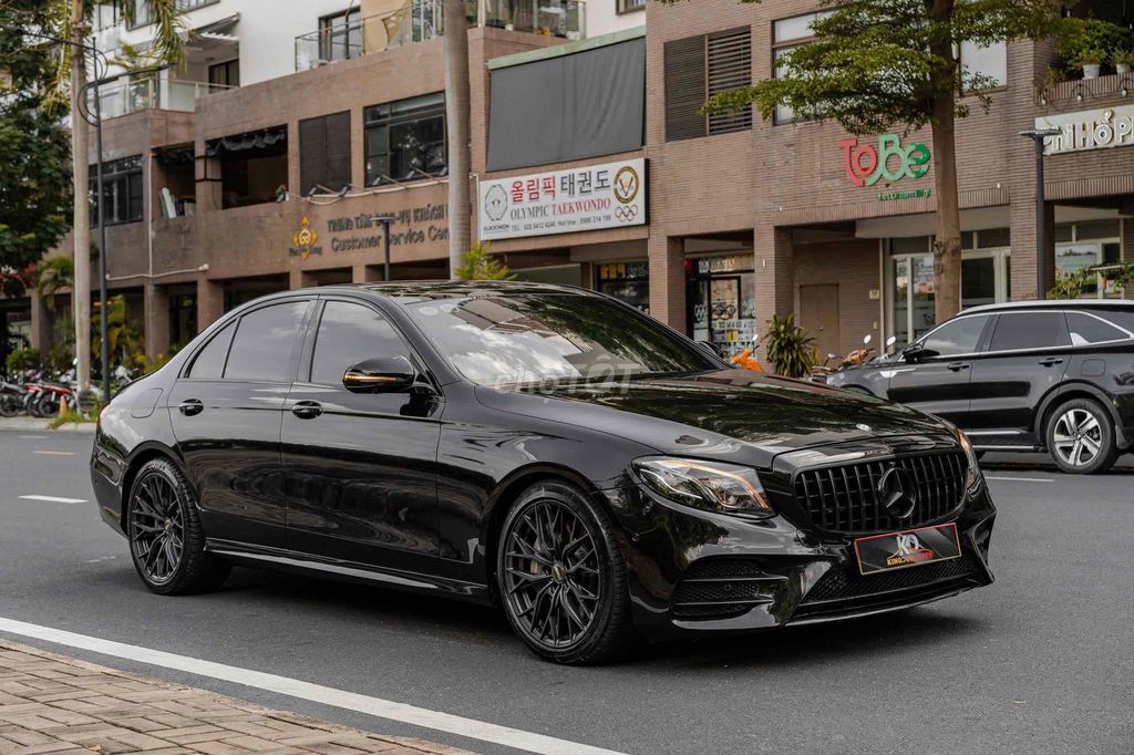 E300_AMG_2017 màu đen cá nhân siêu đẹp & siêu ngâu. Mua bán Ô tô tại Quận 7 Tp Hồ Chí Minh được đăng bởi Dương Phương hình 5
