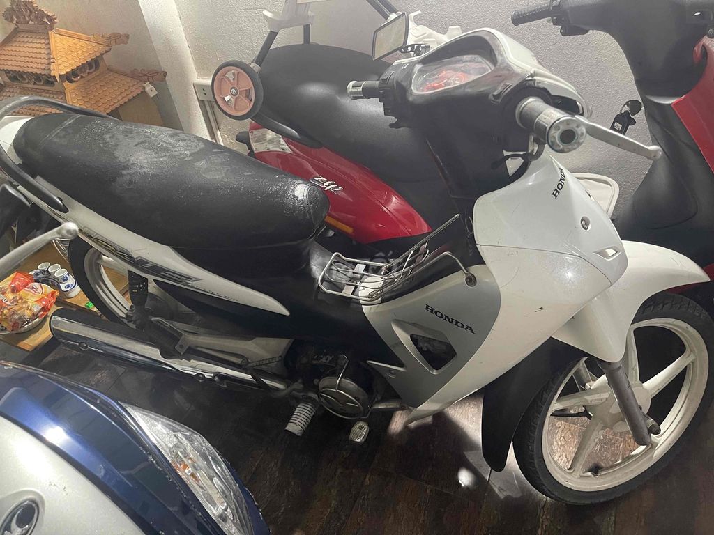 Em Bán Honda Wave 100cc 2015 Chính Chủ Nguyên Zin. Mua bán Xe máy tại Quận Hoàng Mai Hà Nội được đăng bởi Tuấn Giang hình 1