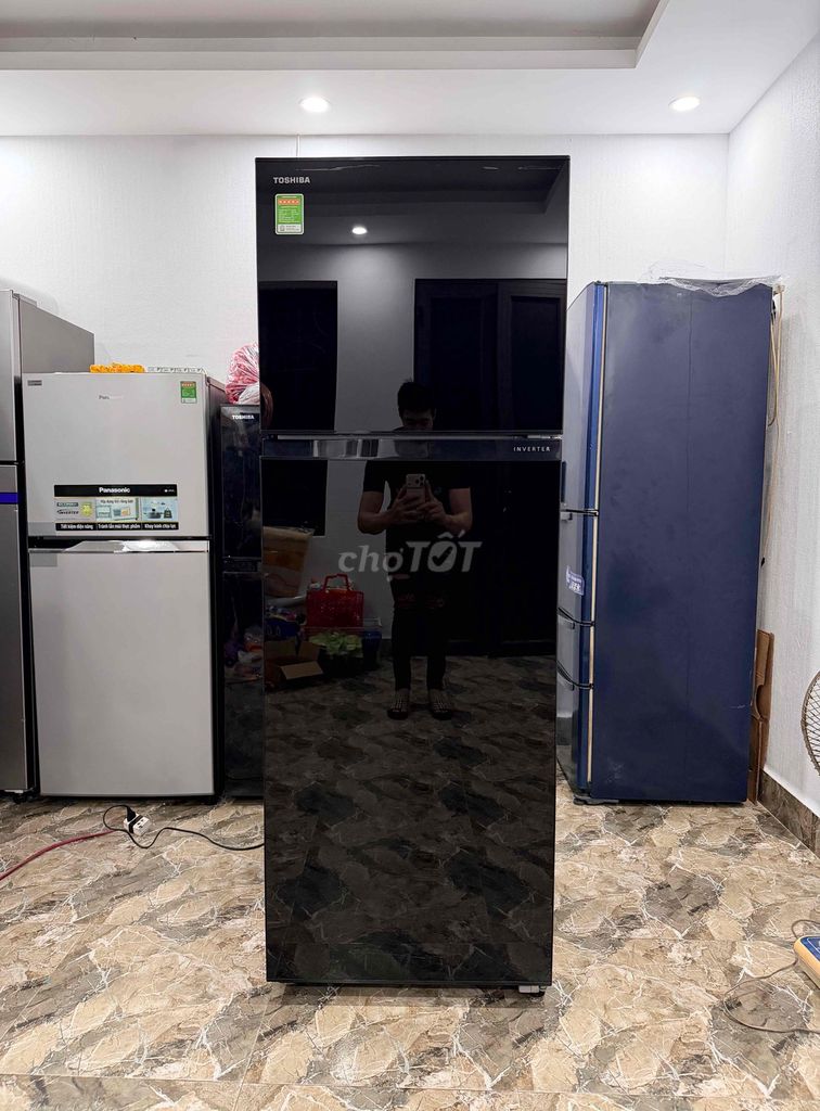 Tủ lạnh Toshiba Inverter 330 lít mặt kính màu đen. Mua bán Tủ lạnh tại Quận Lê Chân Hải Phòng được đăng bởi điện lạnh xuân trường hình 1