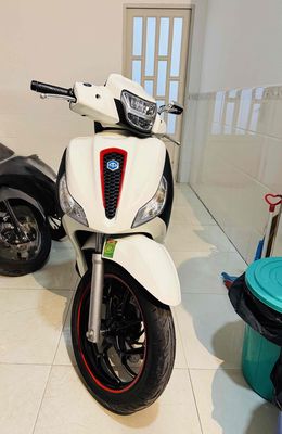 Piaggio Medley S Trắng iGet 150cc 18379 km