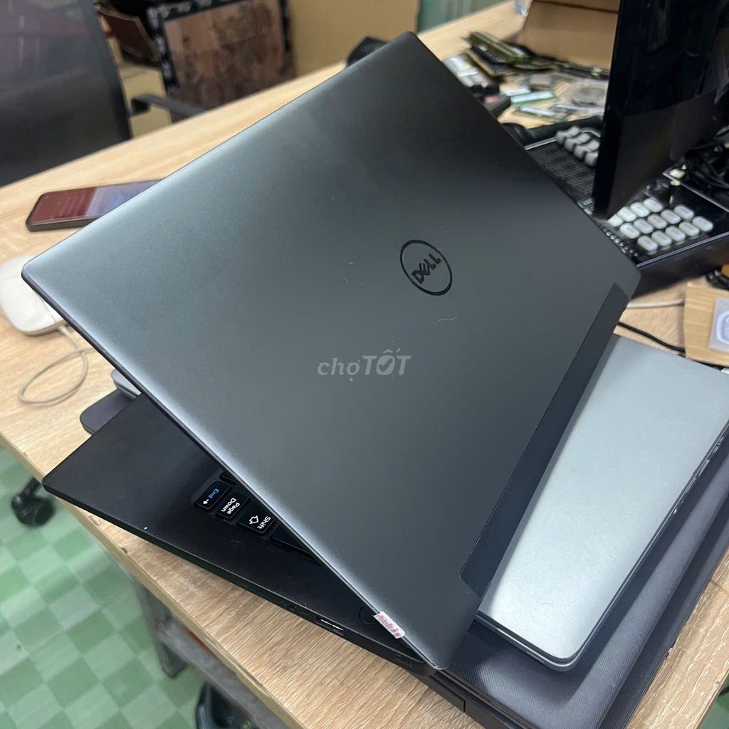 Dell Latitude 7370 m5-6Y57 13.3 inch 8GB/128GB . Mua bán Laptop tại Quận 12 Tp Hồ Chí Minh được đăng bởi VÕ PHÁP hình 1