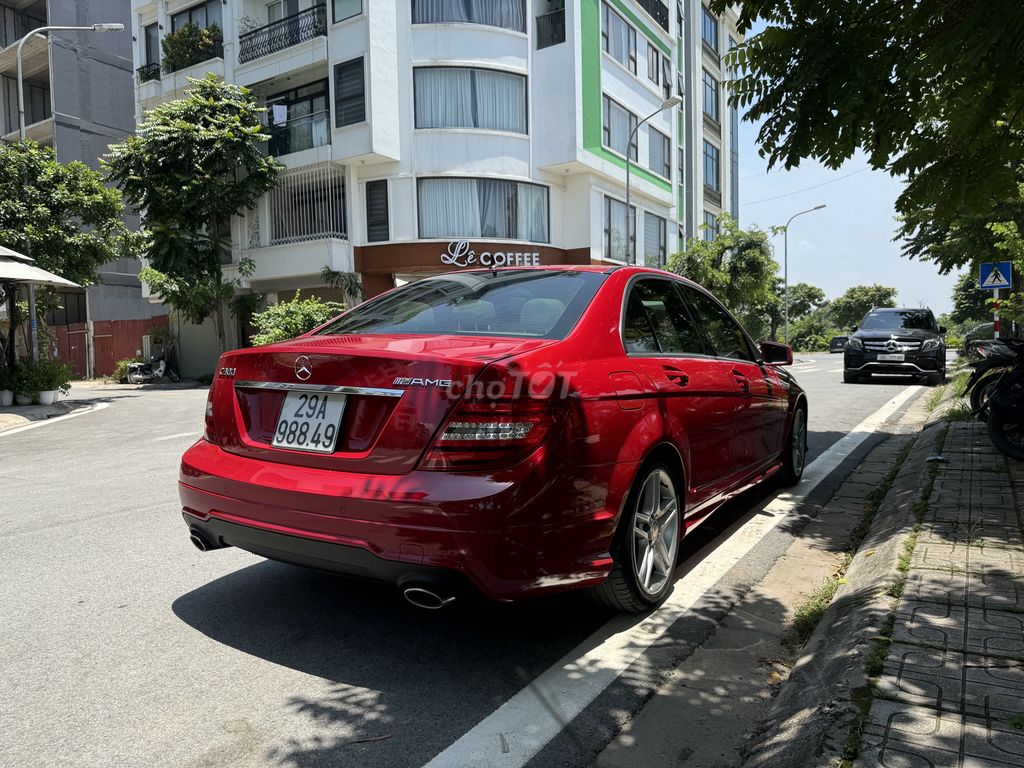 Mercedes Benz C Class 2012 C300 AMG siêu mới. Mua bán Ô tô tại Huyện Mỹ Đức Hà Nội được đăng bởi Mr. Đại mua bán ô tô hình 5