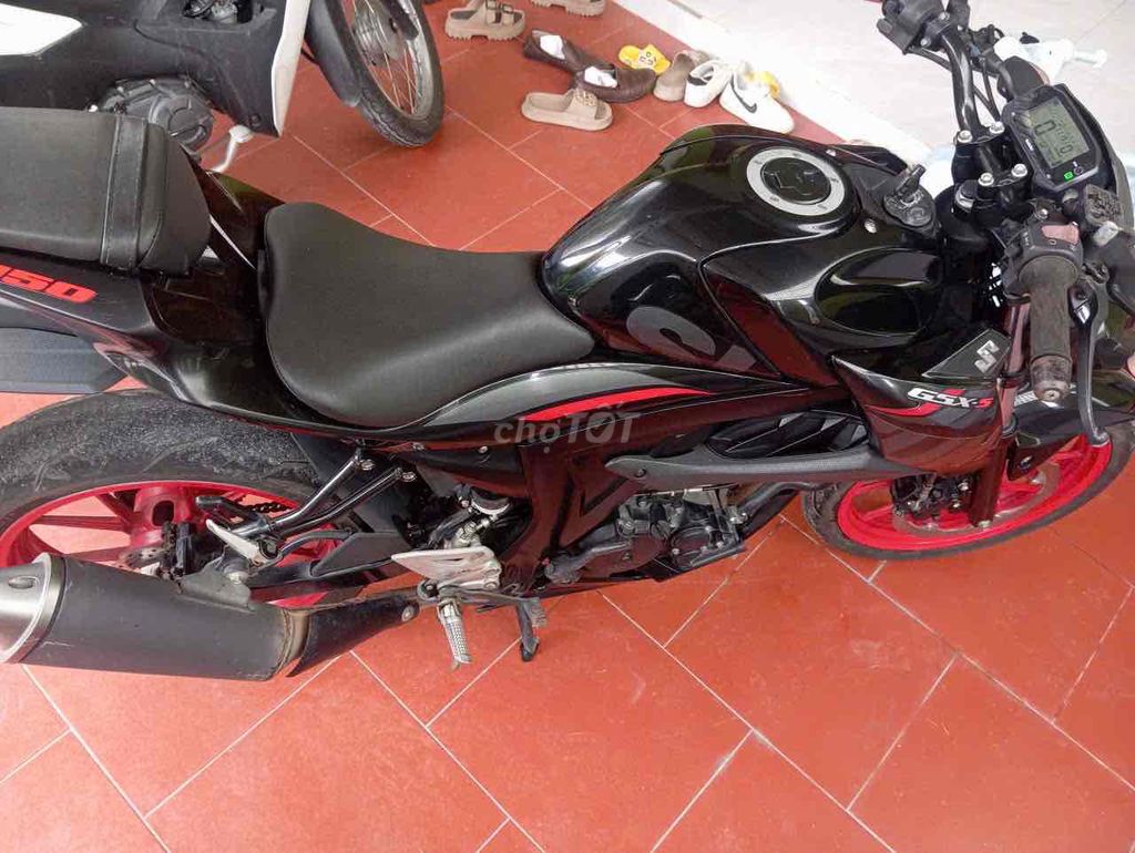 dư xe ko đi  chia sẻ anh Em đam mê. Mua bán Xe máy tại Thành phố Quảng Ngãi Quảng Ngãi được đăng bởi Dũng hình 10