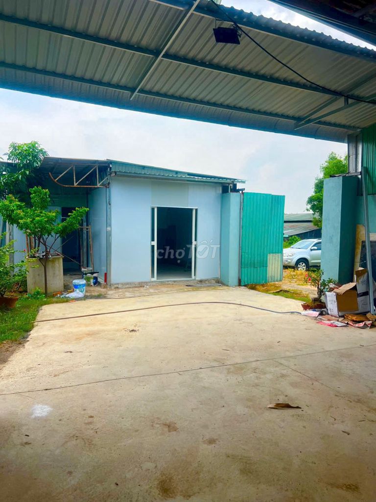 Cho thuê xưởng giá rẻ lâu dài 
