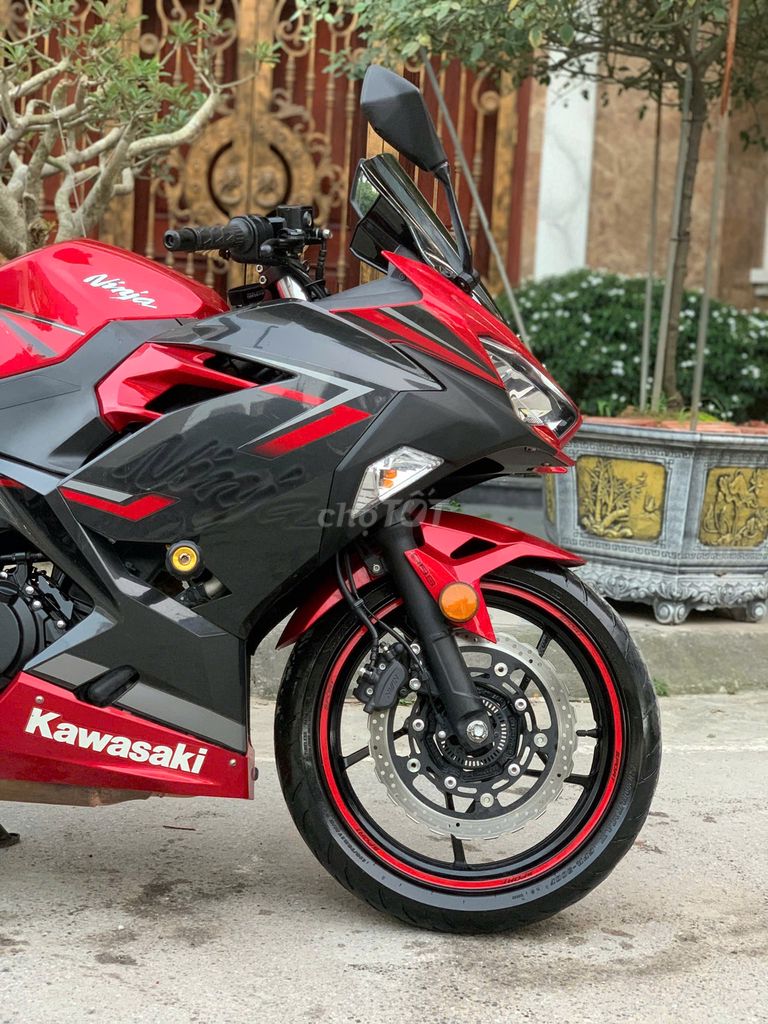 Kawasaki Ninja 400 Đỏ 2021 có trả góp trao đổi ✅. Mua bán Xe máy tại Huyện Thanh Trì Hà Nội được đăng bởi Phú Lý hình 4