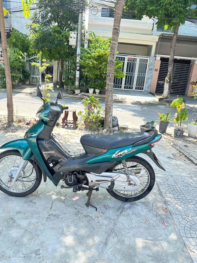 Синие номера автомобилей Honda Alpha