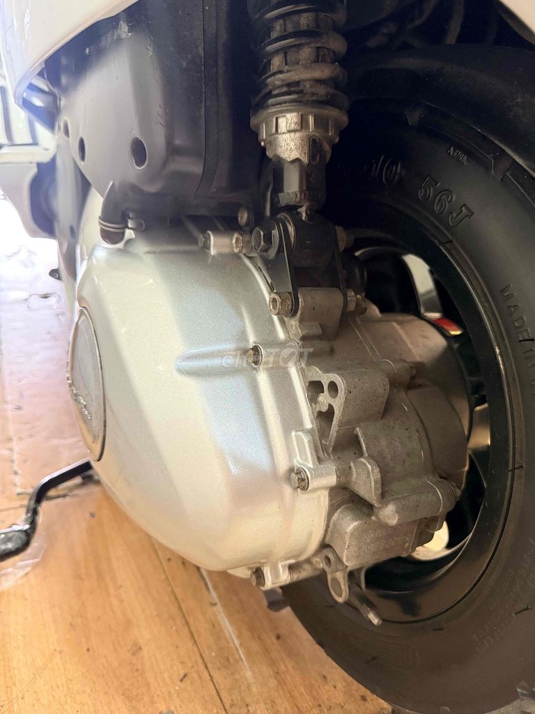 Piaggio Vespa LX125 3Vie 2014 . BSTP Chính Chủ. Mua bán Xe máy tại Quận Phú Nhuận Tp Hồ Chí Minh được đăng bởi Ngọc Huy hình 6