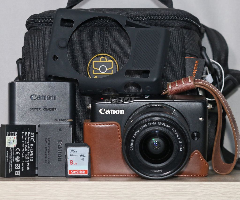 Máy ảnh Canon M10 & lens 15-45 KÈM NHIỀU PHỤ KIỆN. Mua bán Máy ảnh, Máy quay tại Quận 4 Tp Hồ Chí Minh được đăng bởi Mai Ngọc Chinh hình 1