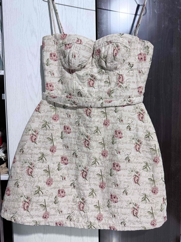 Đầm brand Rechic. Mua bán Quần áo tại Huyện Bàu Bàng Bình Dương được đăng bởi Mèo nè  hình 1