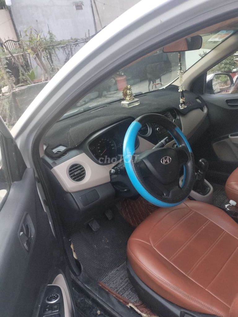 Hyundai Grand i10 2016 Bạc 115km. Mua bán Ô tô tại Thị xã Tân Uyên Bình Dương được đăng bởi Tên chưa cung cấp hình 5