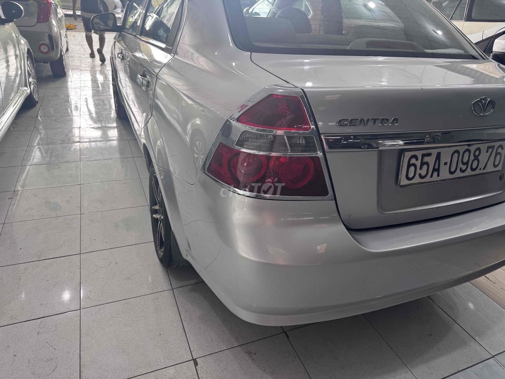 Daewoo Gentra màu Bạc. Mua bán Ô tô tại Quận Bình Thuỷ Cần Thơ được đăng bởi Phi hình 3