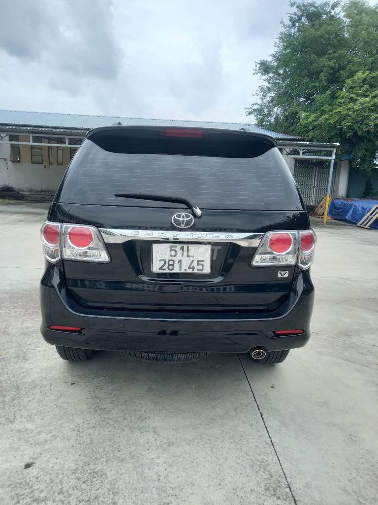Toyota Fortuner 2013 2.7V 4x2 AT - 70000 km. Mua bán Ô tô tại Quận 1 Tp Hồ Chí Minh được đăng bởi nguyen minh khanh hình 2