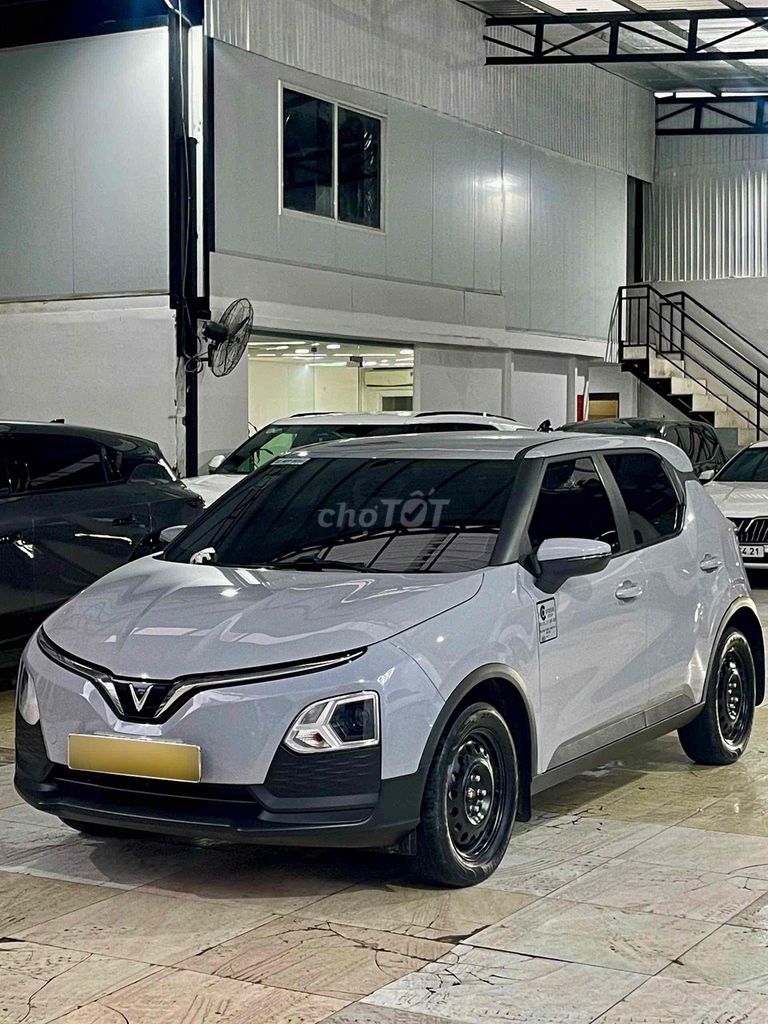VinFast VF5s 2024 Серый 92 000 км с батареей