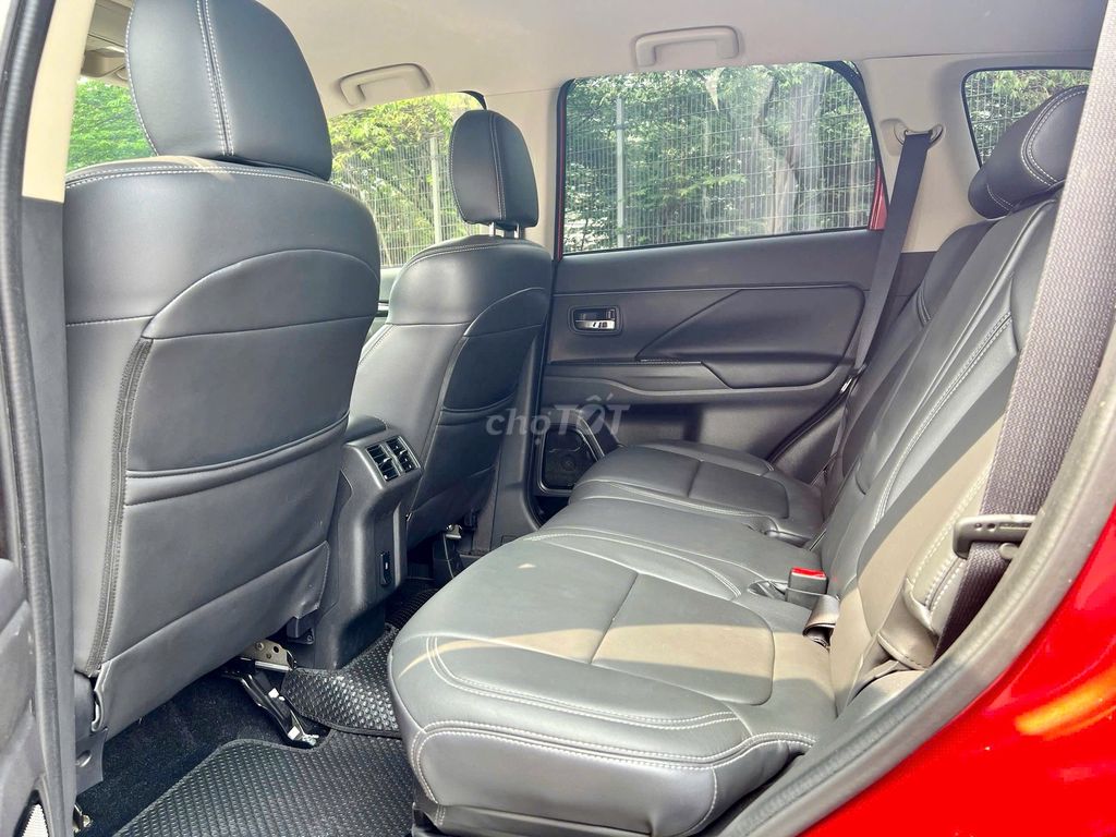 Mitsubishi Outlander 2020 2.0 CVT PHỤ KIỆN FULL XE. Mua bán Ô tô tại Quận 12 Tp Hồ Chí Minh được đăng bởi XE MỚI VÀ QUA SỬ DỤNG CHÍNH HÃNG hình 4